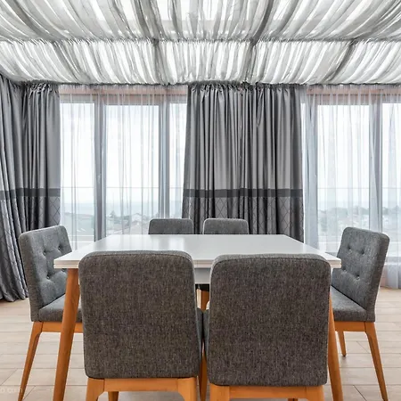 Sea Horizon - 1br Free Parking