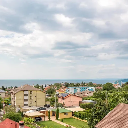 Sea Horizon - 1br Free Parking *